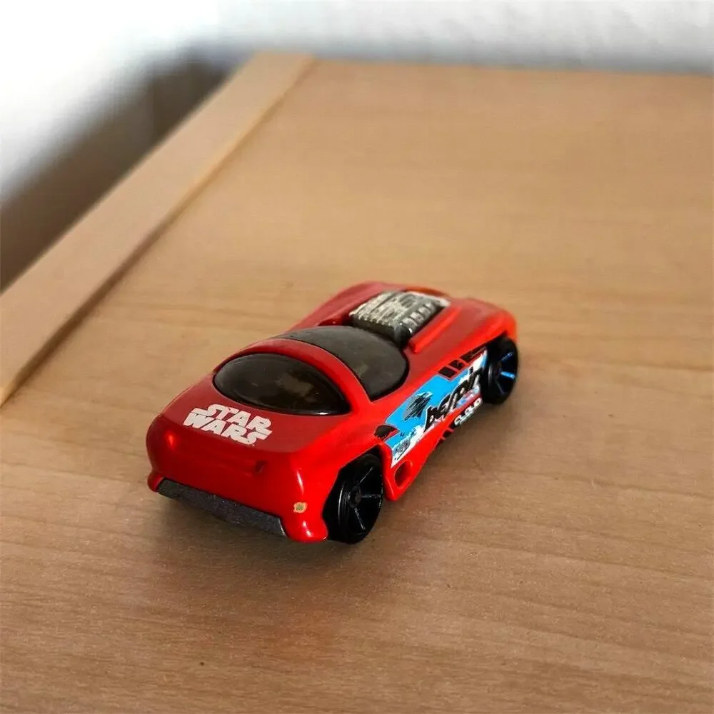 Hot Wheels Star Wars Bespin Silhouette Planet Red Sports Car Limited Edition